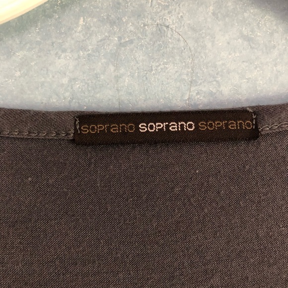 ❤️ 5/$25 Soprano Cold Shoulder Cotton Tee Dress - Picture 4 of 6